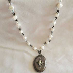 Fresh Water Pearl and Locket Necklace